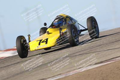 media/Oct-26-2025-CalClub SCCA (Sun) [[8ce1e69566]]/Group 6/Grapevine/